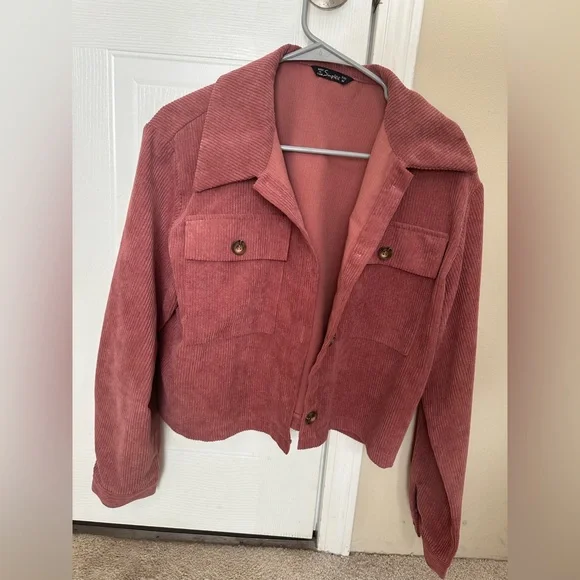 Shacket - Picture 1 of 3